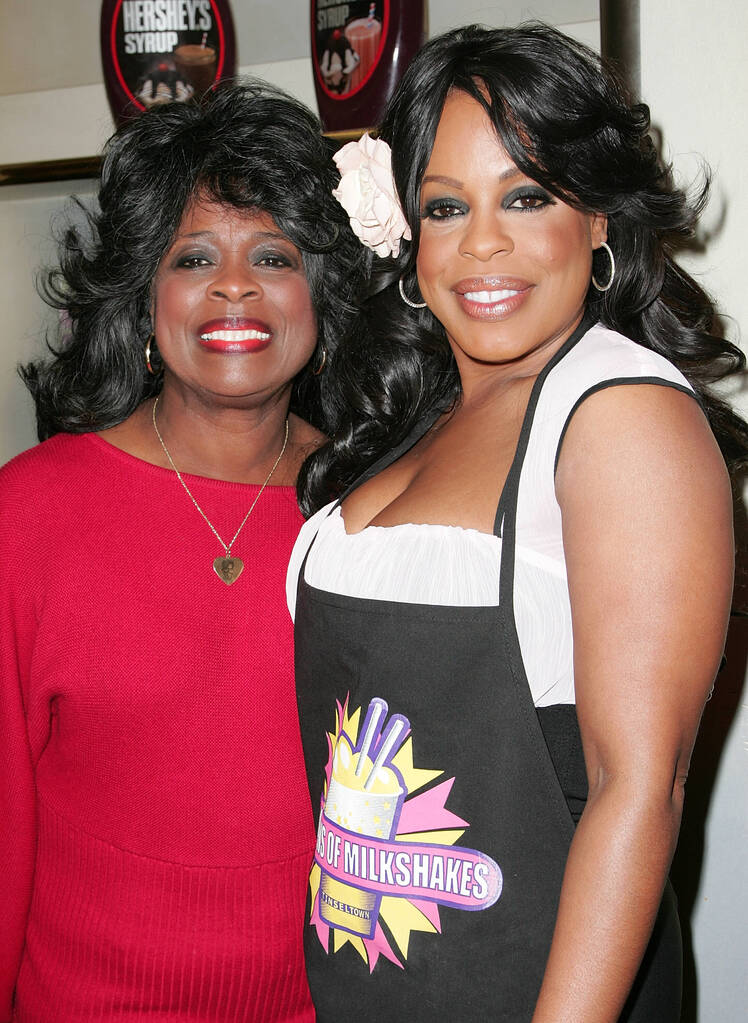 niecy nash and mother niecy nash and mother