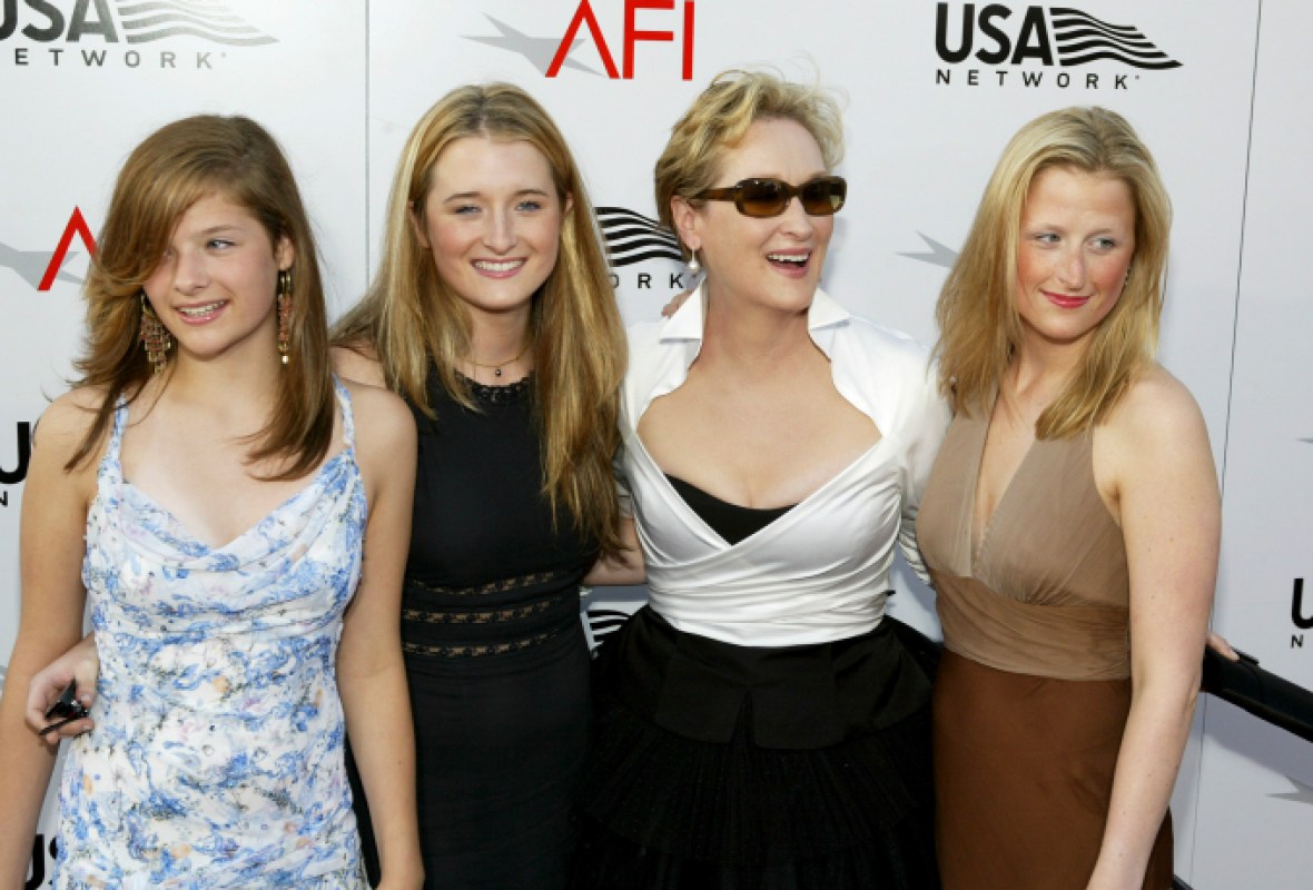 Meryl Streep S Daughters Appear In New Ad Campaign — See The Stunning