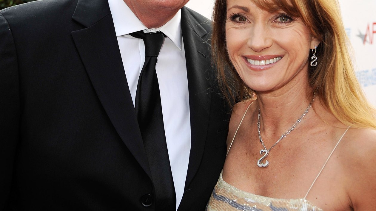 Jane Seymour Finalizes Divorce From James Keach After 22 Years Of Marriage Closer Weekly