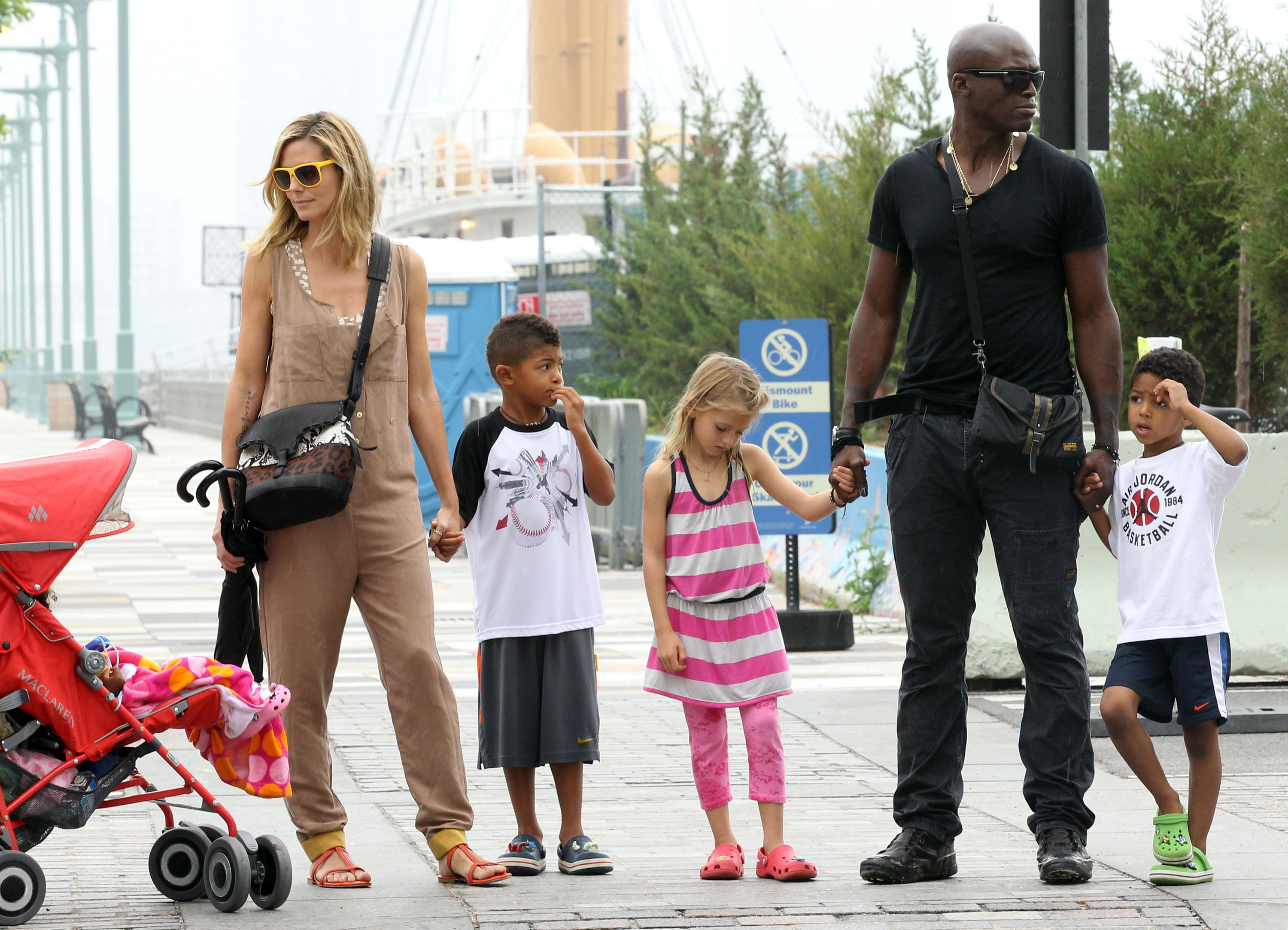 Heidi Klum Opens Up About Her Divorce From Seal It S Been A Roller   Heidi Klum Family 