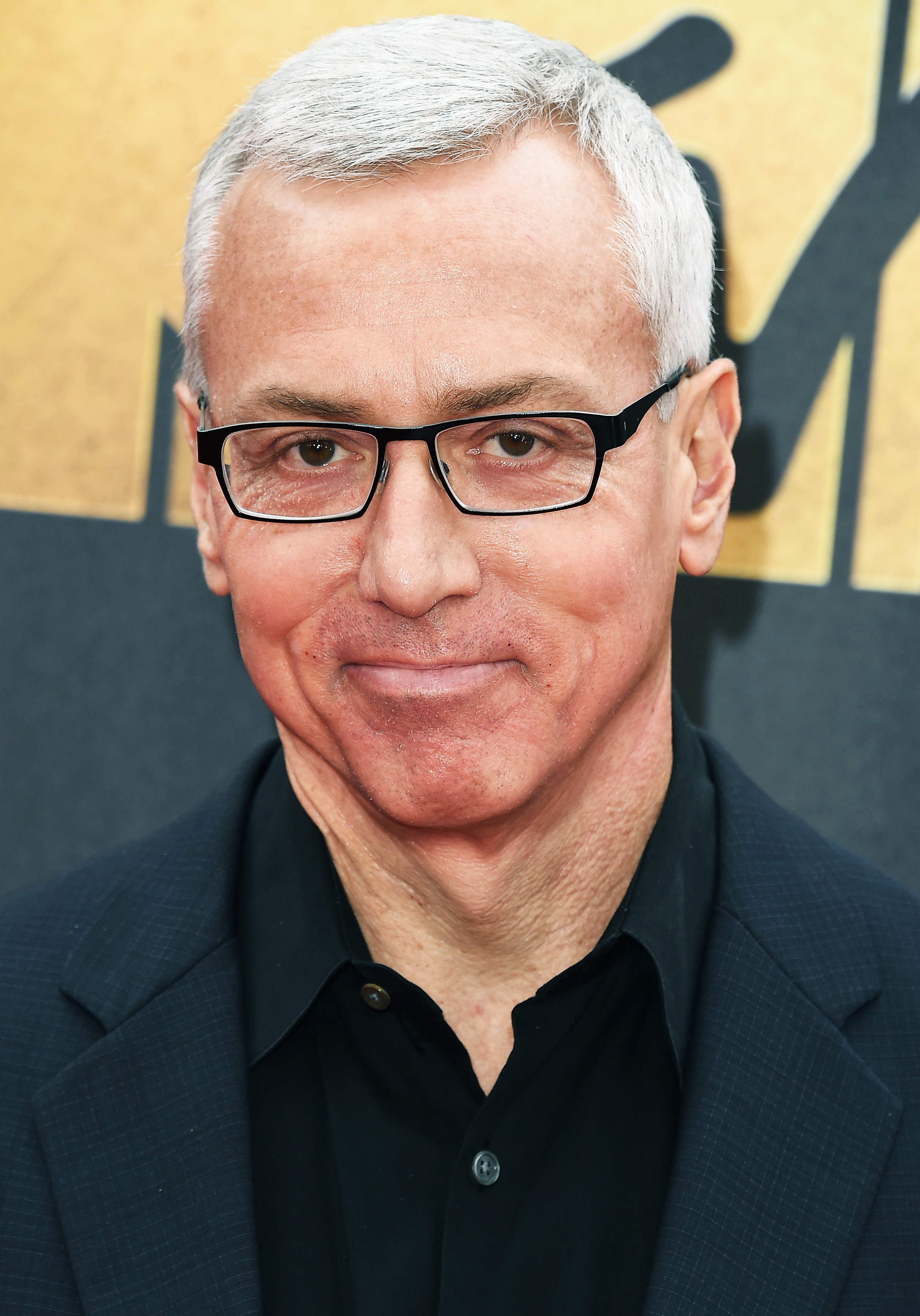 Dr Drew Pinsky Is Leaving His Loveline Radio Show After 30 Years Closer Weekly