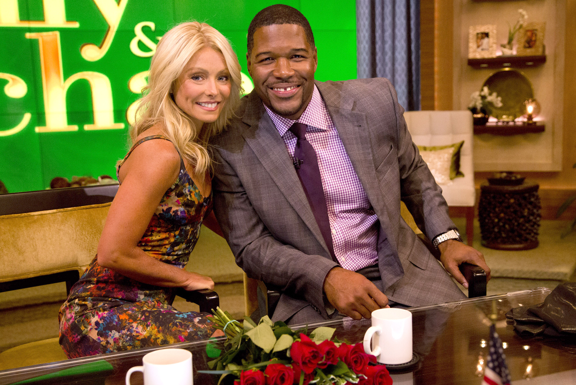 Michael Strahan Leaving Kelly Ripa And Live With Kelly And Michael 4 Months Earlier Than 