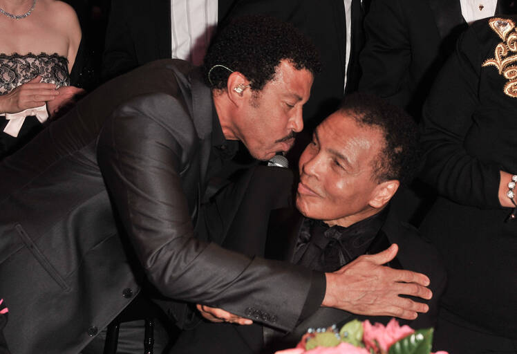 Lionel richie muhammad ali