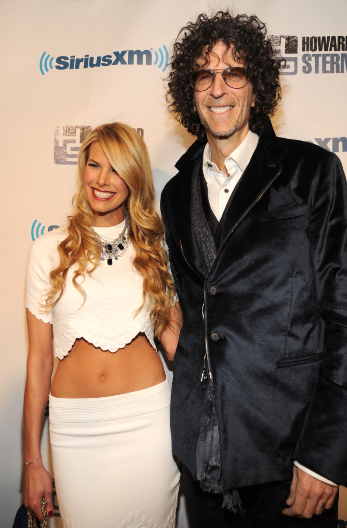 Beth Stern Opens Up About Her Sweet Relationship With Husband Howard Stern Closer Weekly 2884