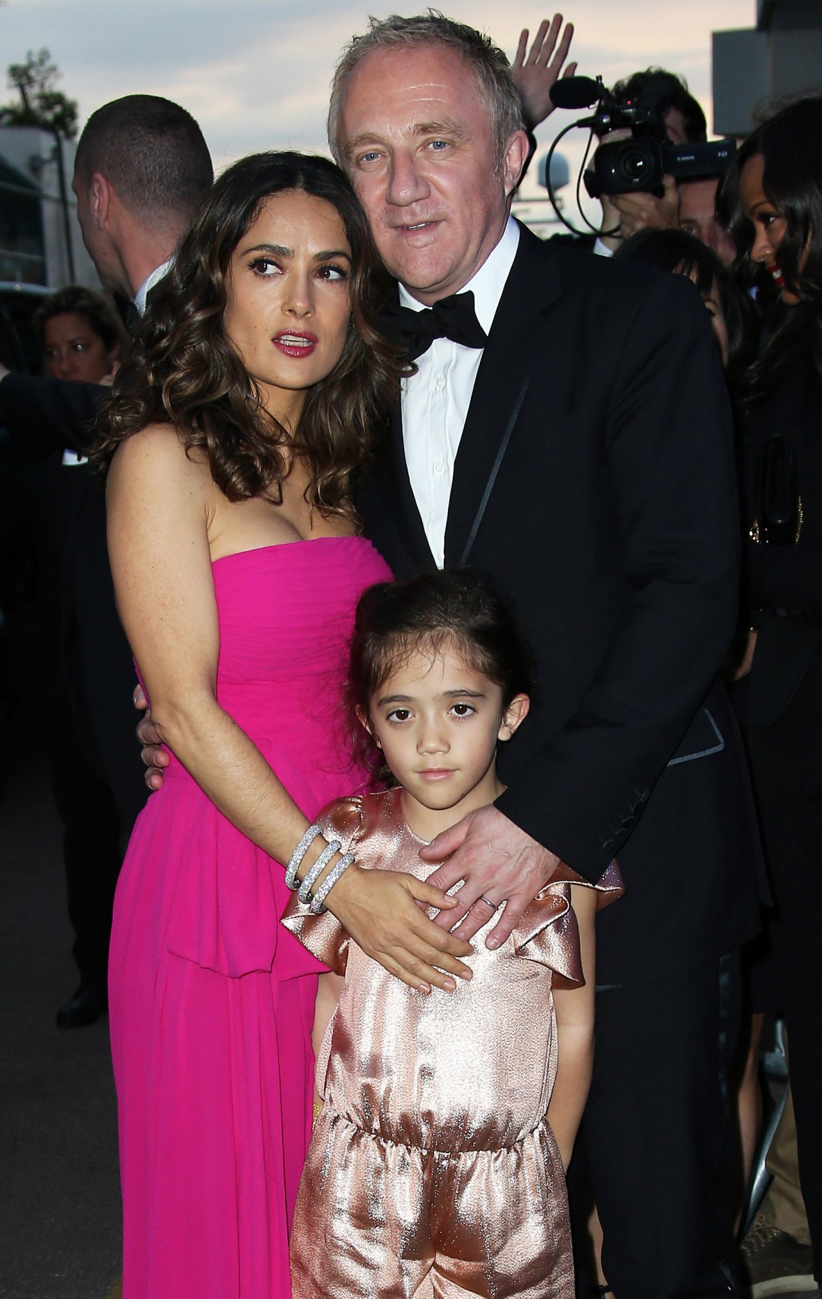 Salma Hayek Biography Age Husband Children Net Worth - vrogue.co