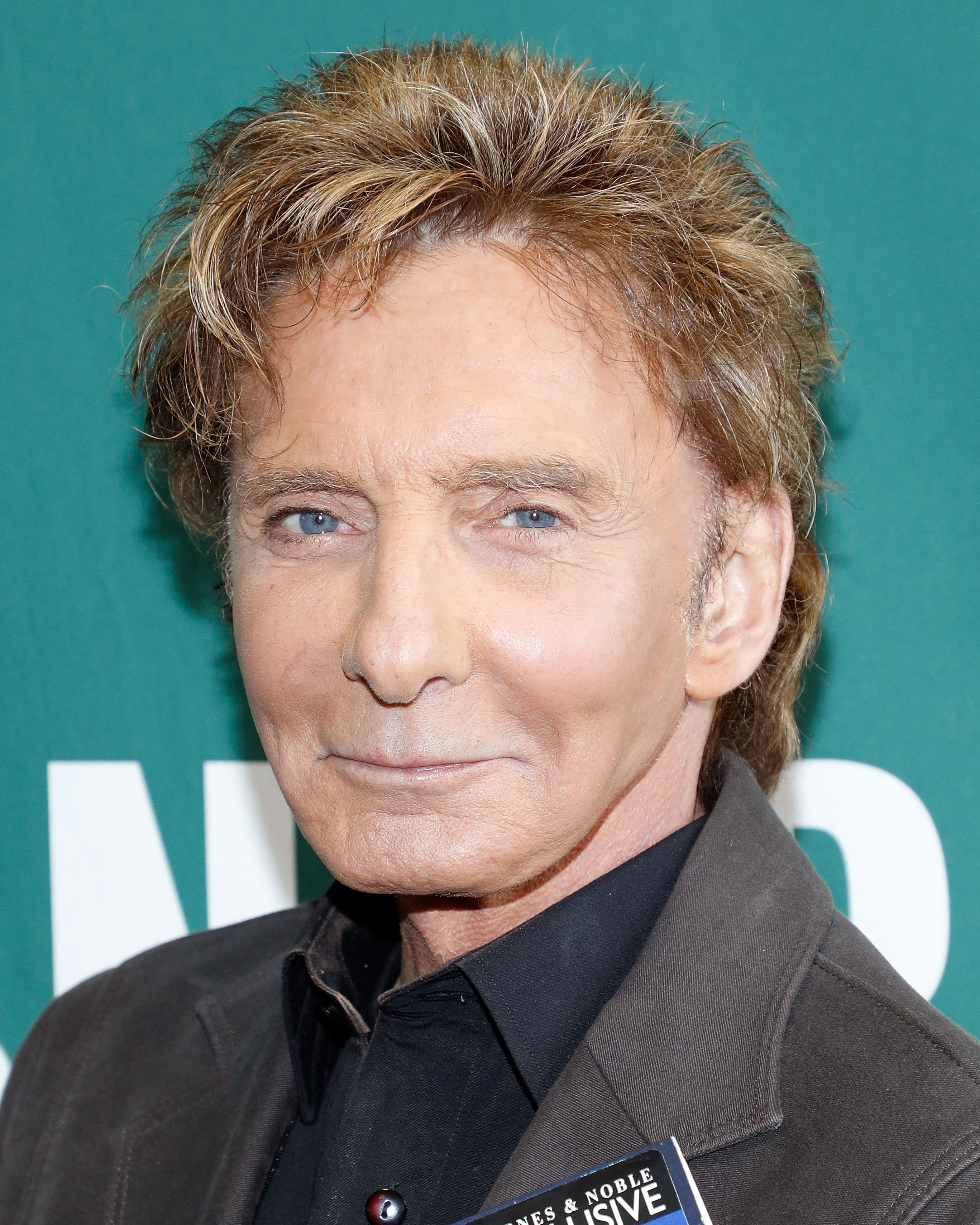 Has Barry Manilow Had Plastic Surgery? See the Singer's Transformation!