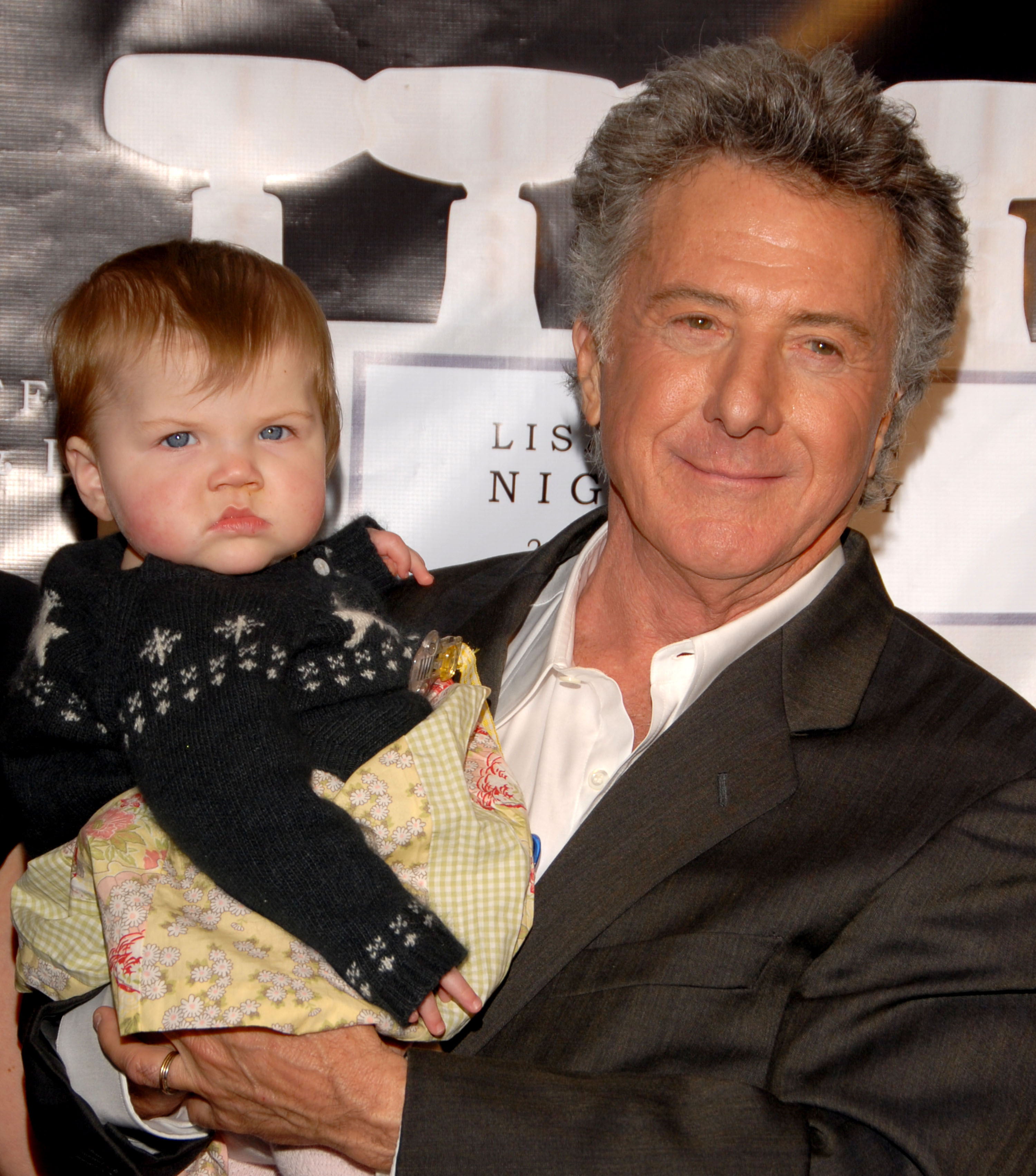 Celebrities Who Bring Their Grandchildren to the Red Carpet!