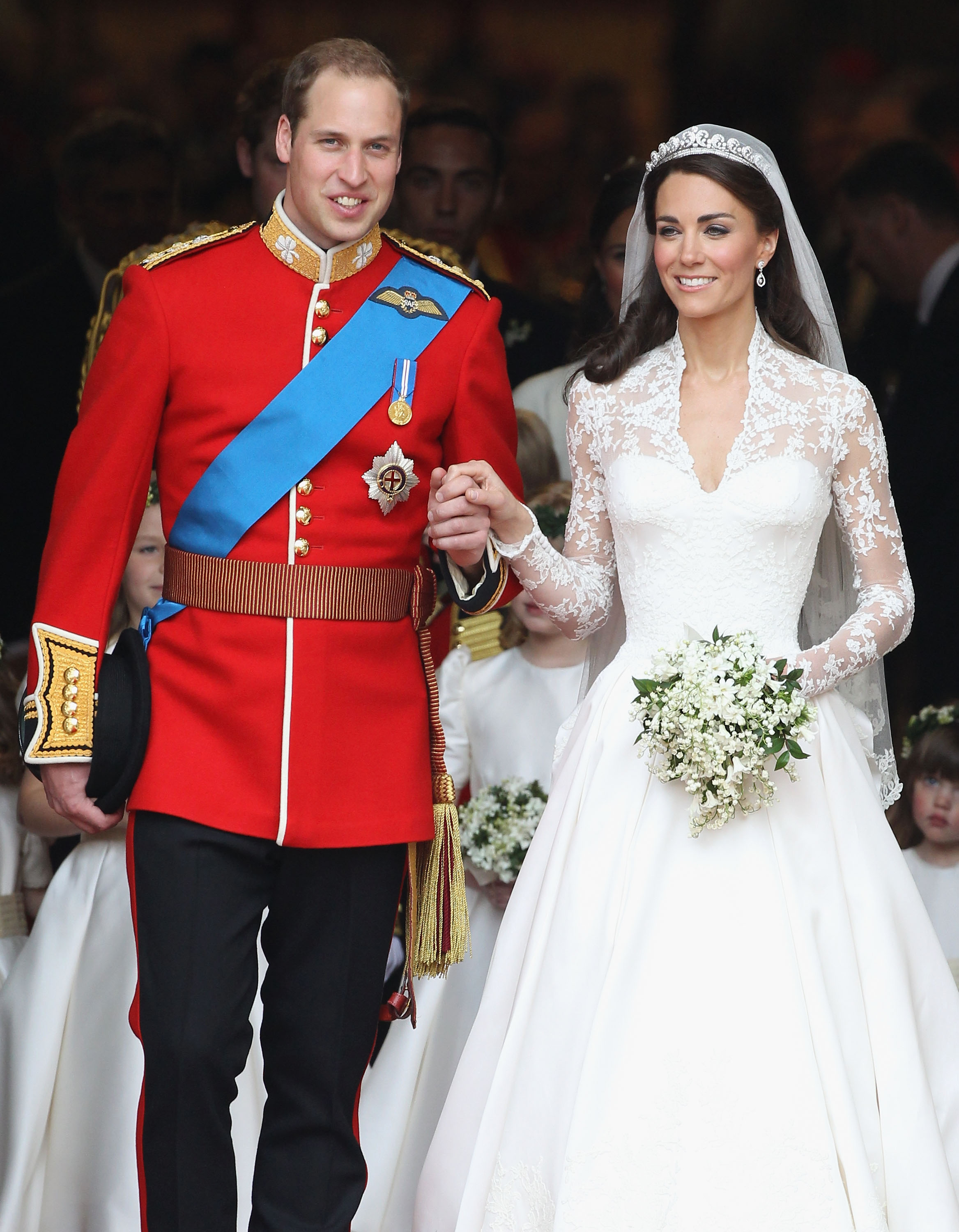 Catherine middleton clearance wedding dress