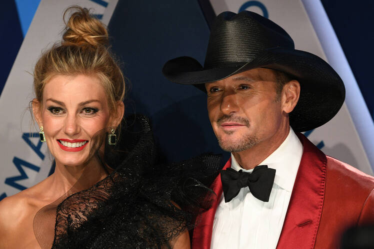 Who faith hill married to
