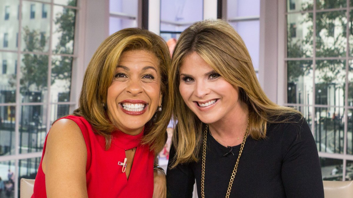 Jenna Bush Hager Felt Guilty Telling Hoda Kotb About Pregnancy | Closer ...