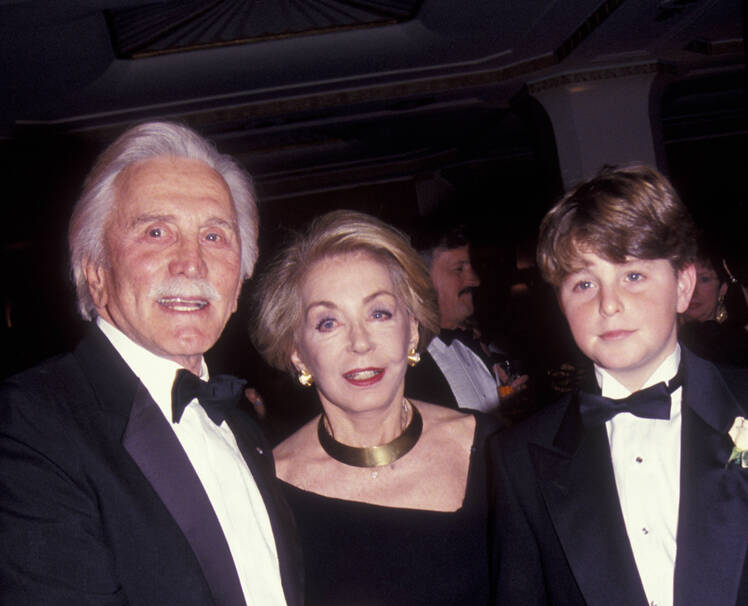 kirk douglas cameron douglas getty images
