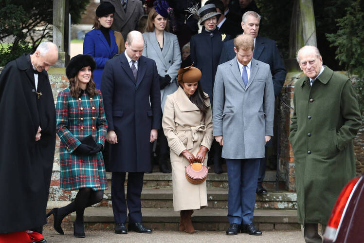 meghan markle curtsey