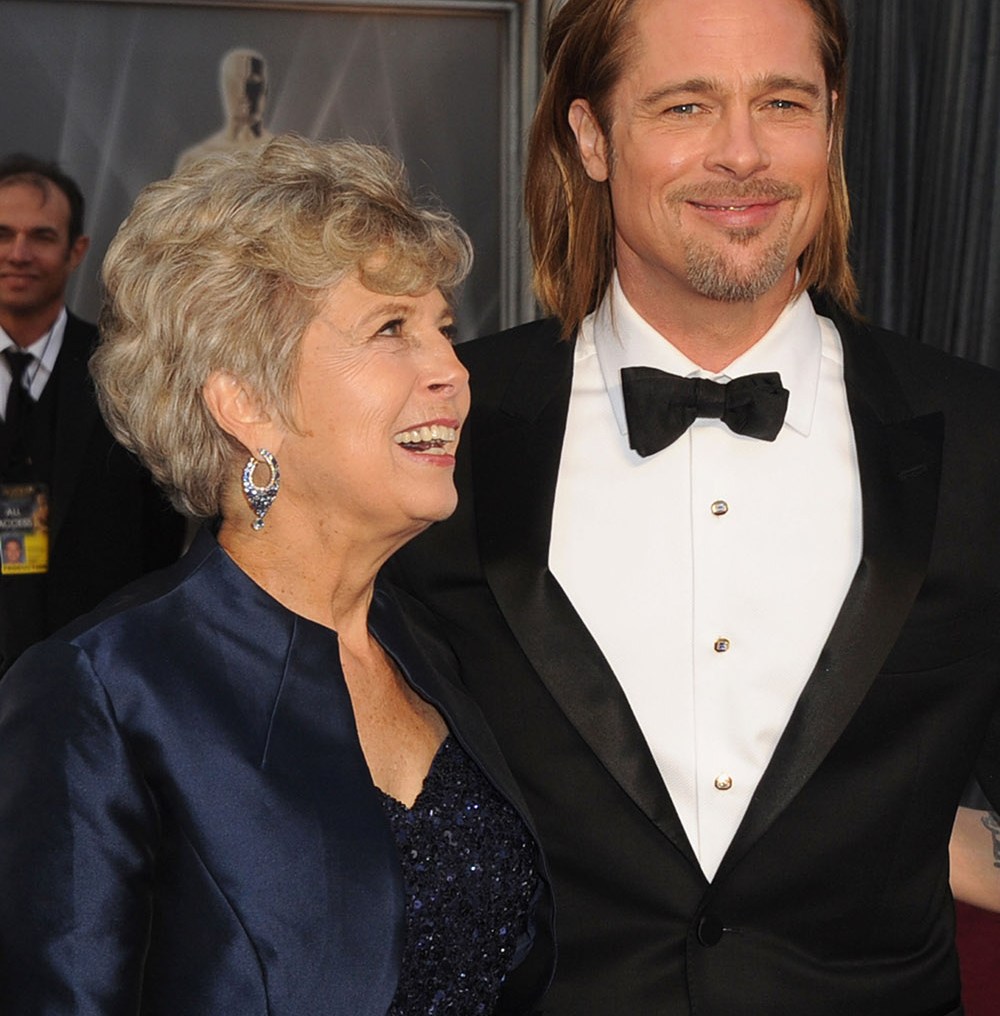 Brad Pitt S Mom Is Thrilled Her Son Is Reconnecting With Jennifer Aniston