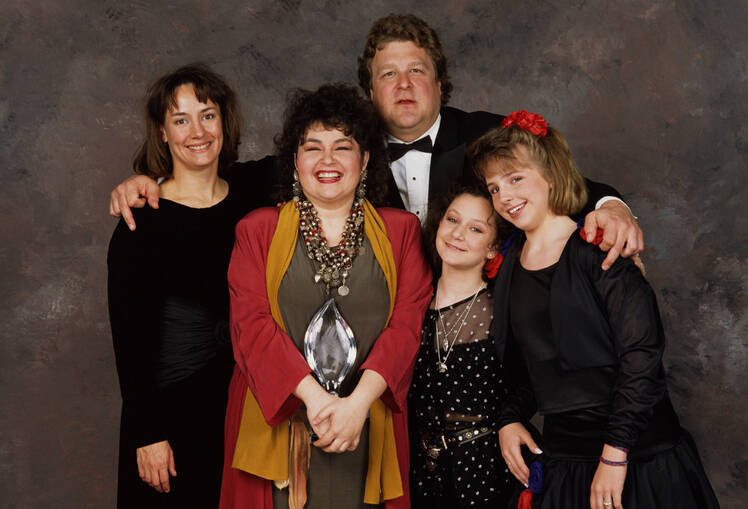 Roseanne reboot premiere date
