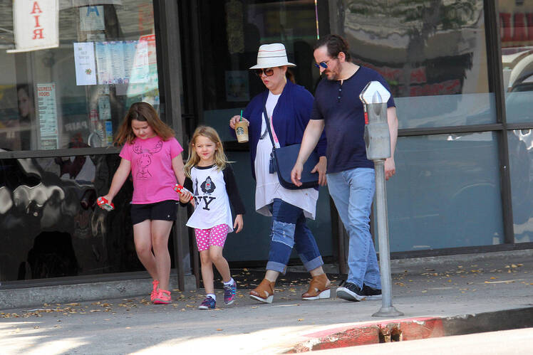 melissa mccarthy daughters splash