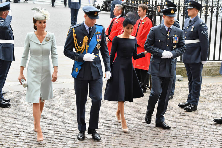 meghan markle clingy