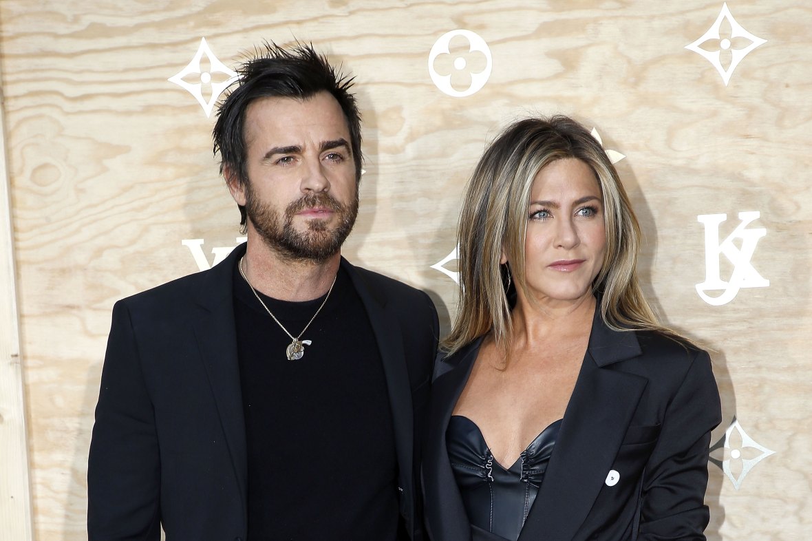 Jennifer Aniston's baby photo sends fans into a tailspin as she