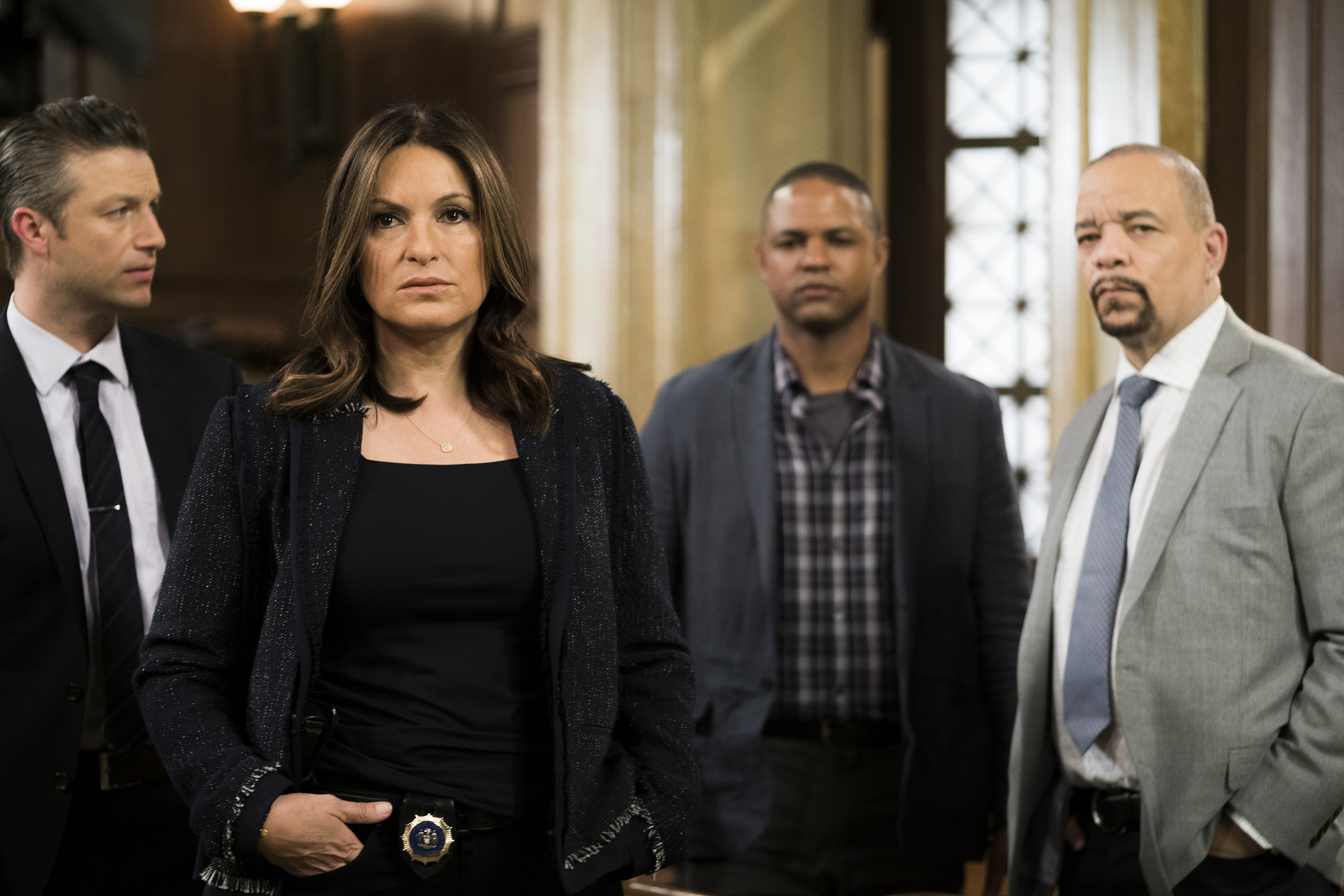 Law Order Svu Cast Shares Funny On Set Secrets For The Show S 20th Anniversary Exclusive