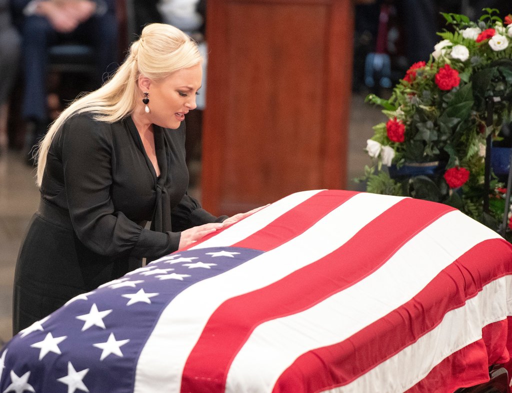 Meghan McCain's Husband Supported Her When Dad John McCain ...