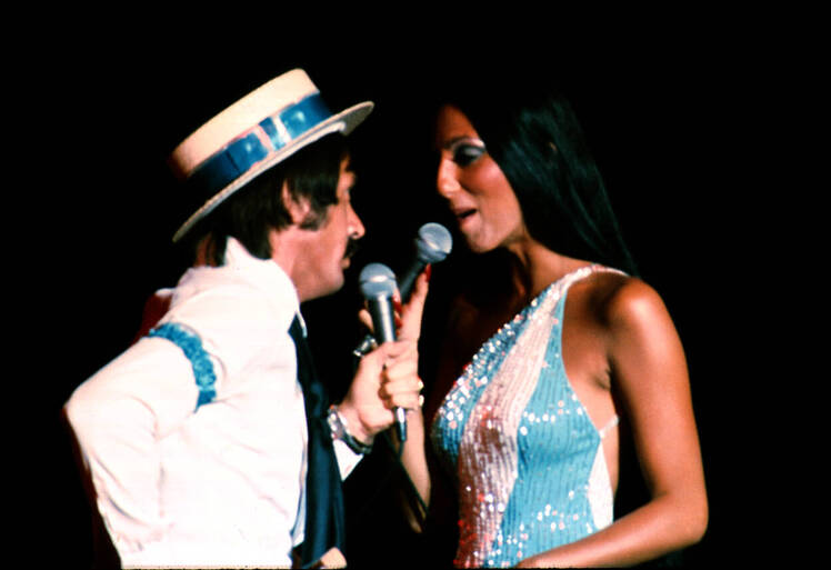 sonny-cher-sining