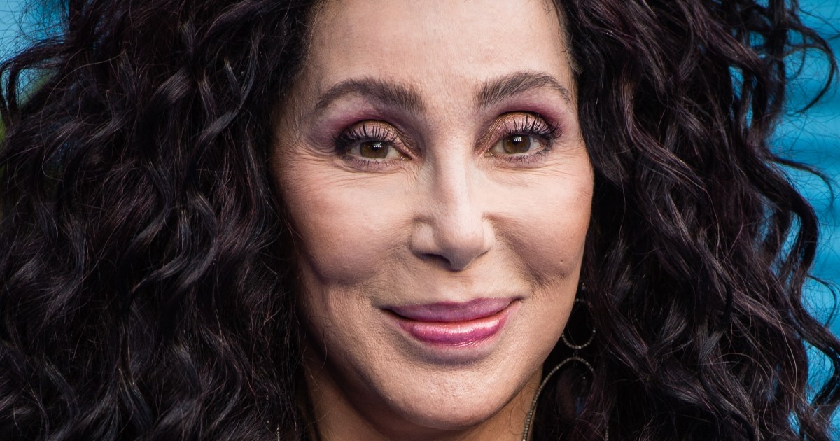 Cher Says She 'Made Many Mistakes' On Twitter: 'What Was I Thinking?'