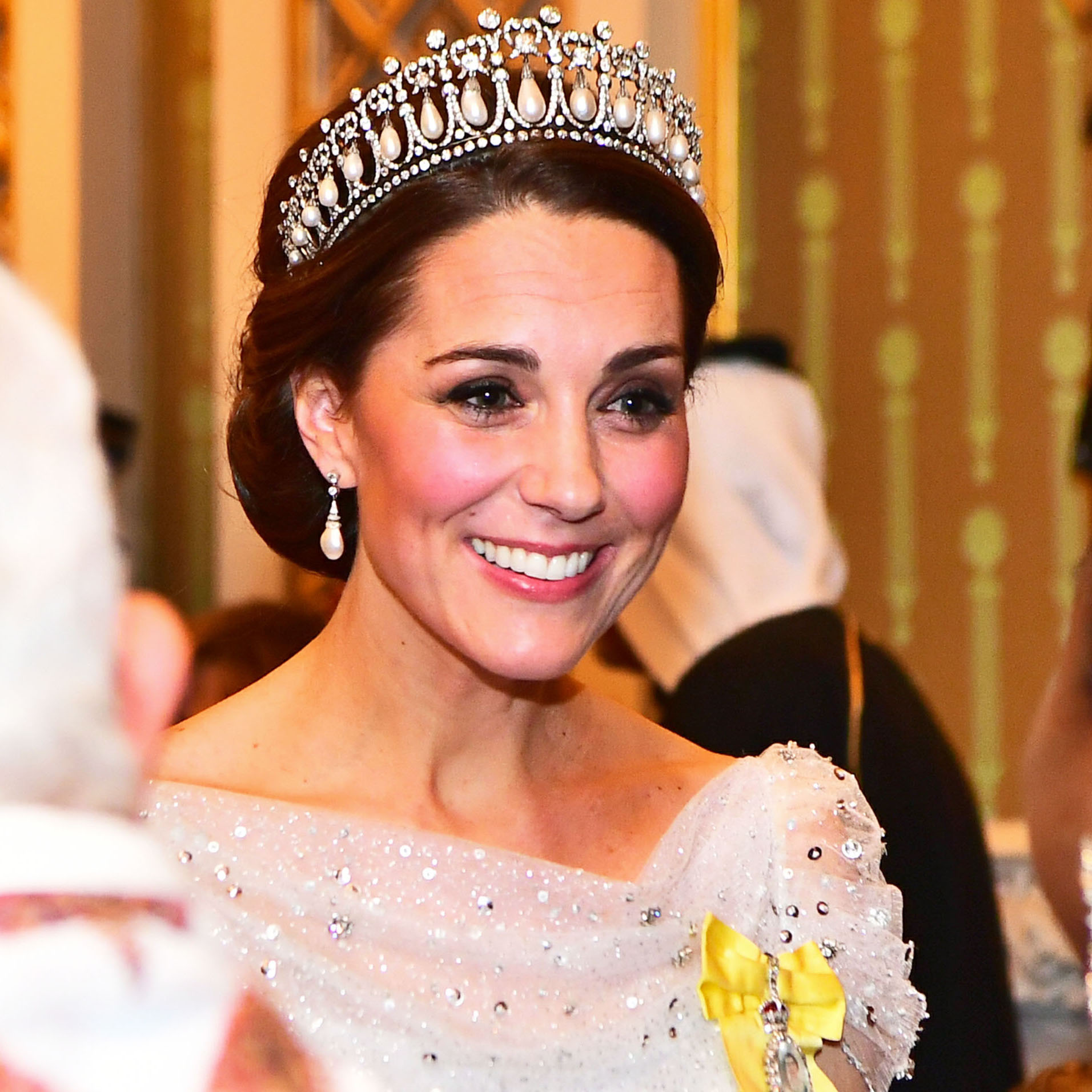 Kate deals middleton tiara