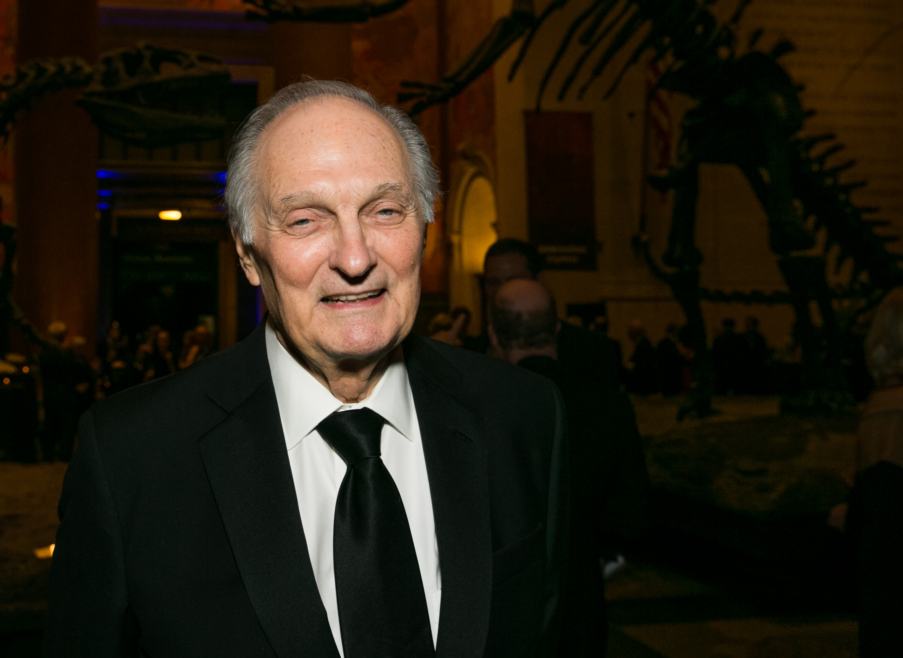 Alan Alda Auctioning Off Personal Collection From 'M*A*S*H