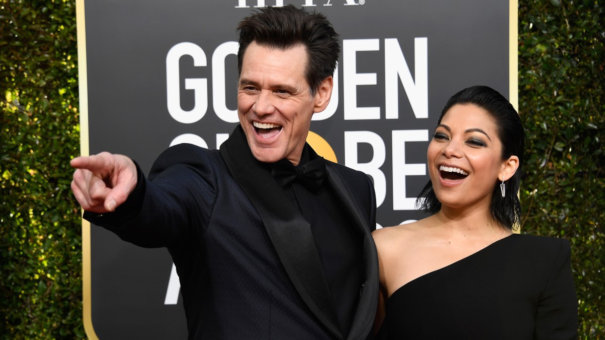 Jimmy Carrey And New Girlfriend Pose On Golden Globes Red Carpet