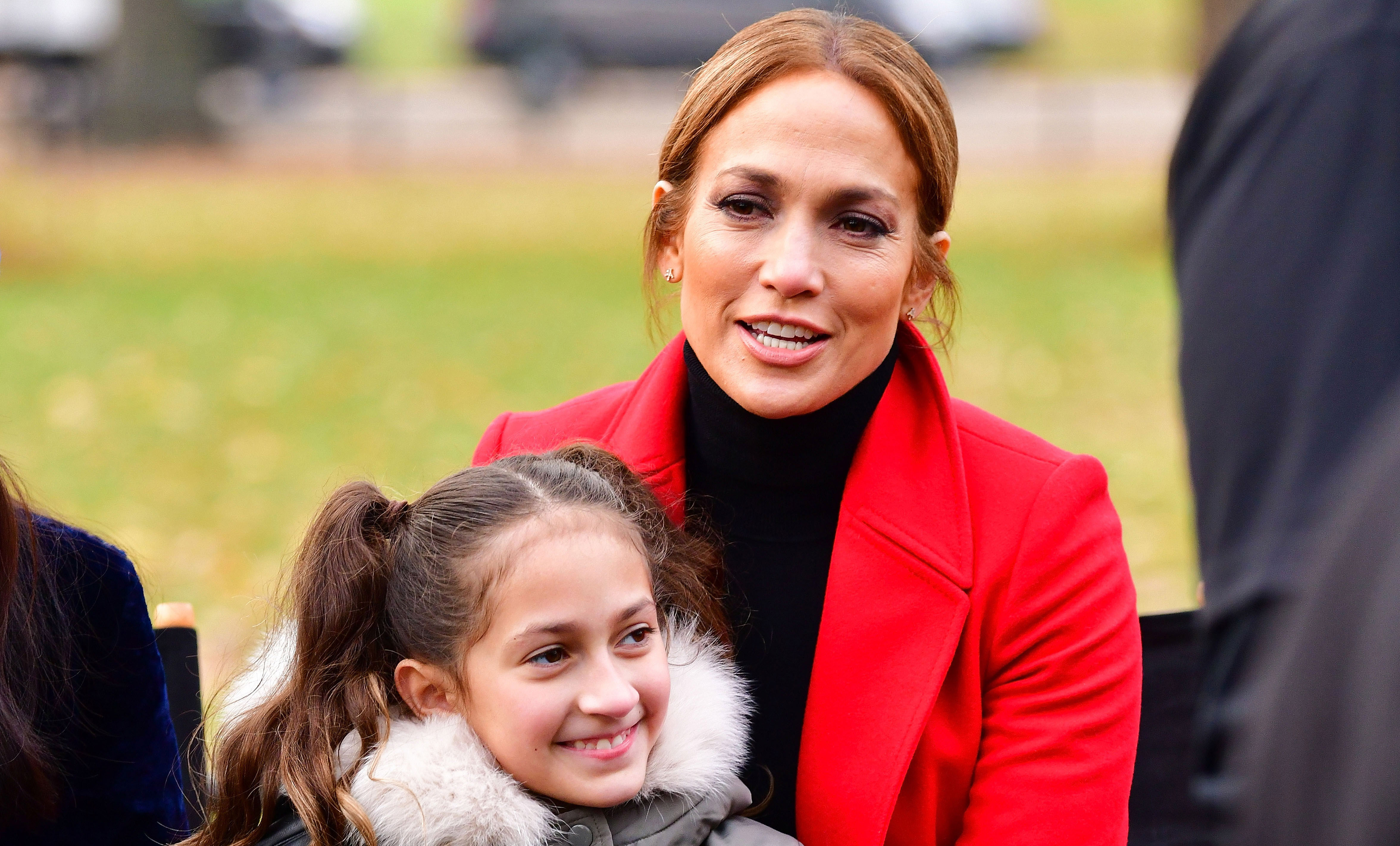 View Jennifer Lopez Daughter Singing Alicia Keys PNG