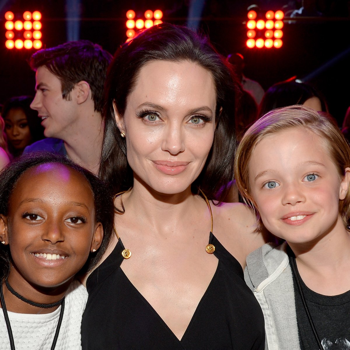 Angelina Jolie & Zahara Jolie-Pitt: Photos – Hollywood Life