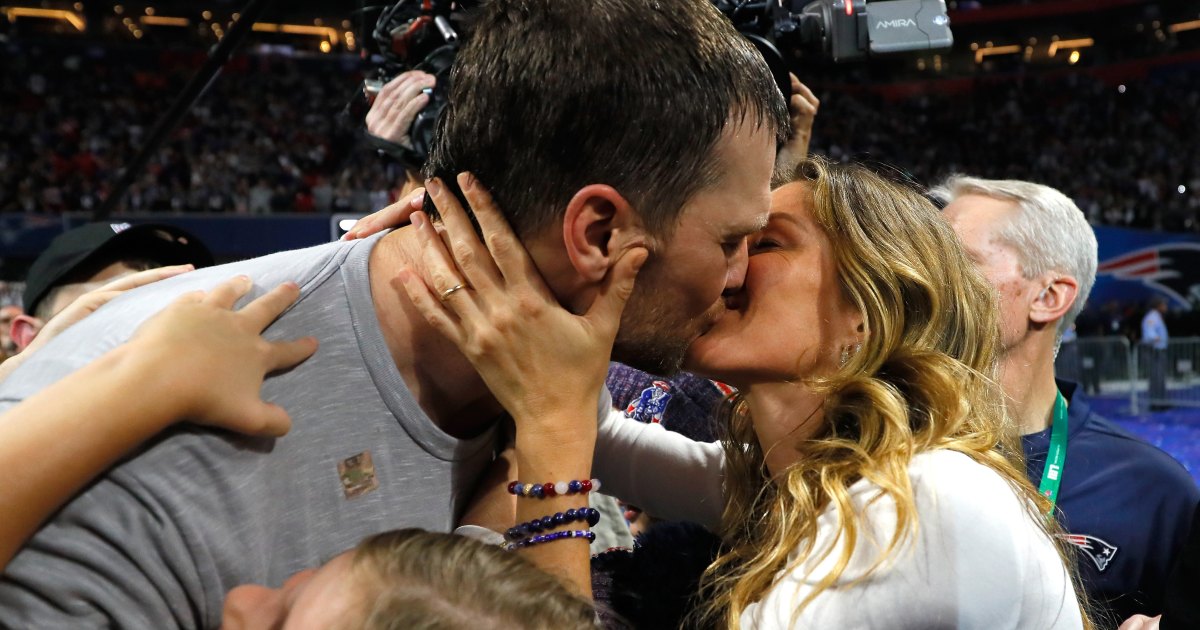 Tom Brady celebrates SIX Super Bowl championship rings then poses with  Gisele Bündchen