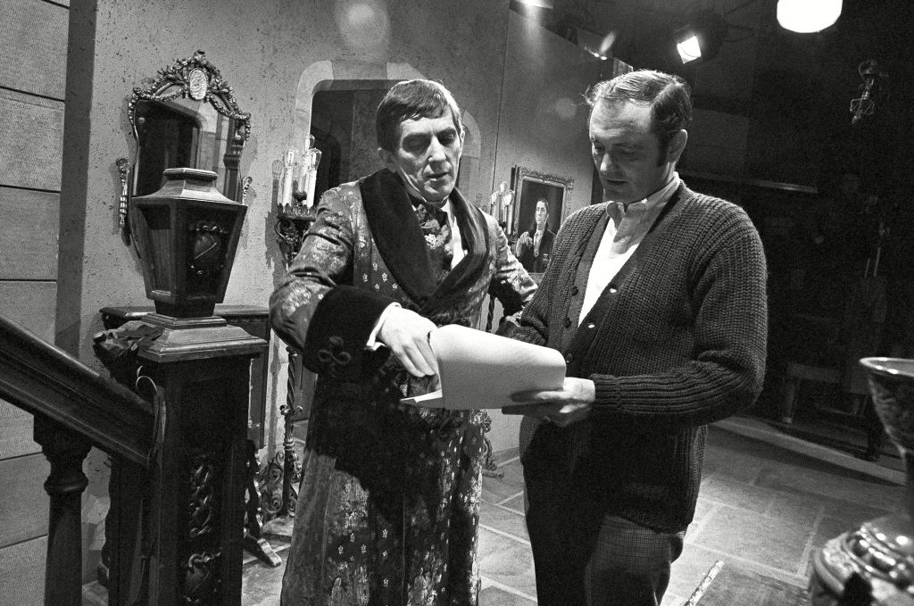 'Dark Shadows' TV Series Remembered, Plus New Documentary ...