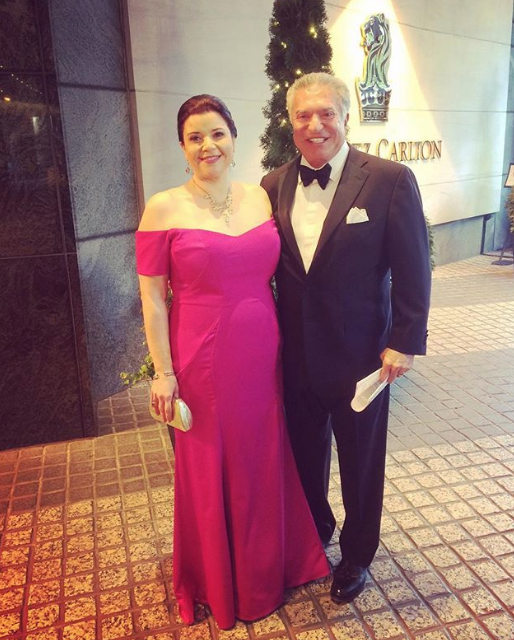 All The Details About Cnn Commentator Ana Navarro S Wedding Dress