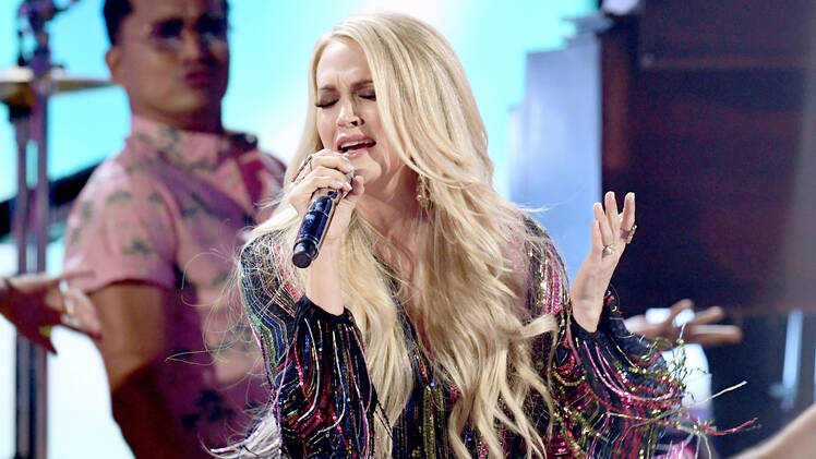 carrie-underwood-southbound-acm-awards-2019-performance