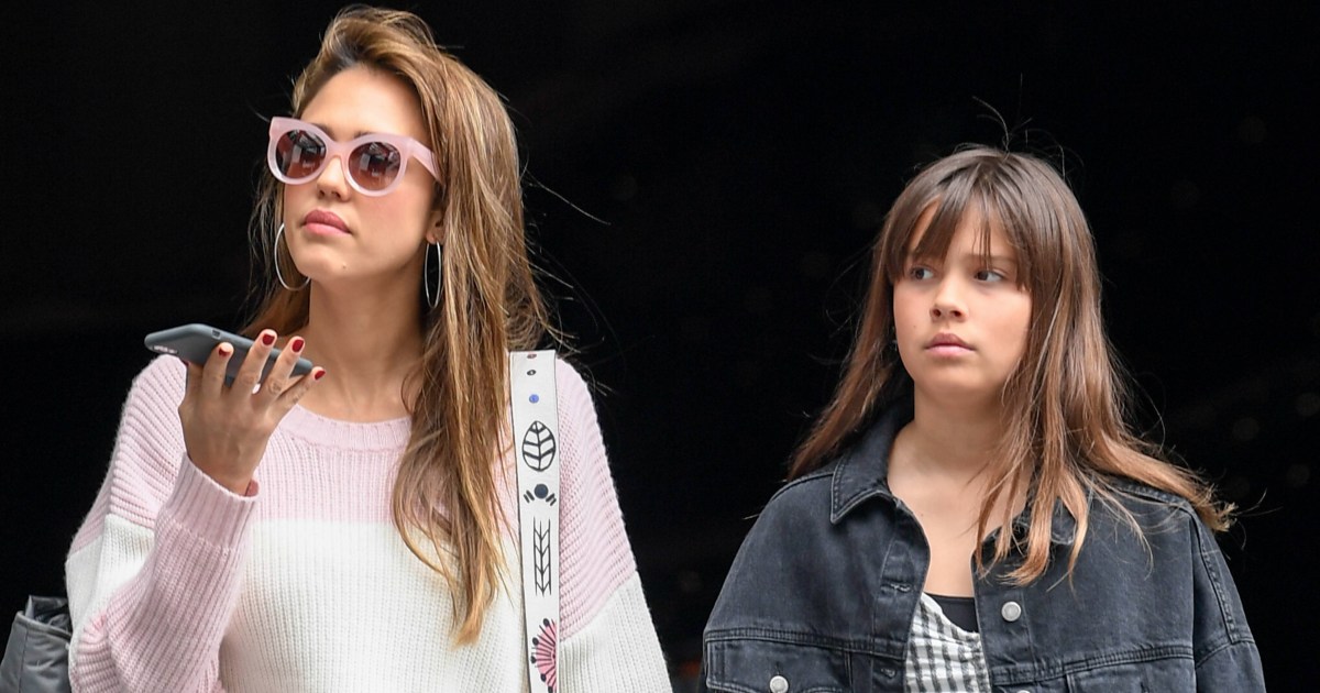 Jessica Alba And Mini Me Daughter Honor Go Grocery Shopping Photos