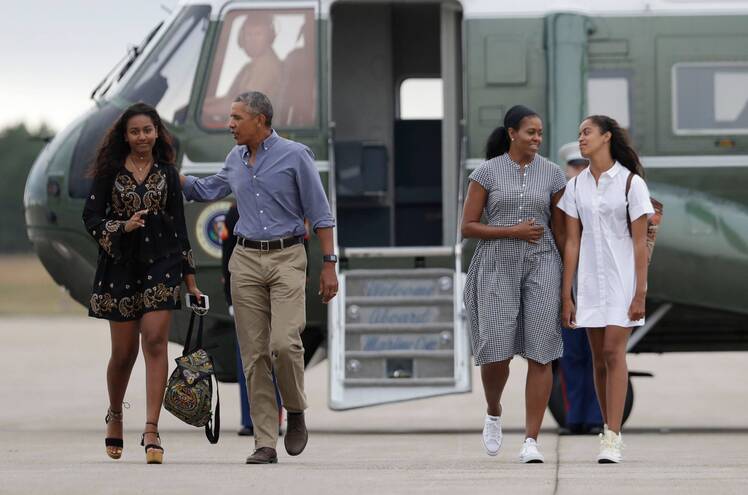 Barack and Michelle Obama's Daughters: Meet Malia and Sasha