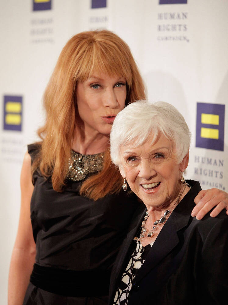 kathy-griffin-mom-maggie
