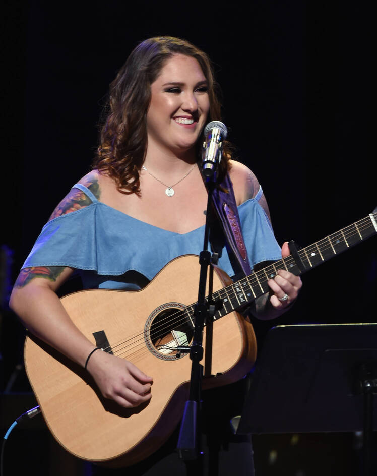 garth-brooks-allie-colleen-new-music