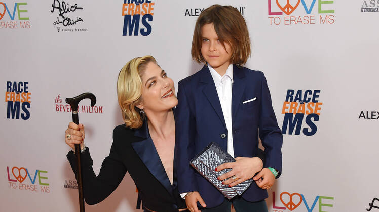 selma-blair-son-arthur