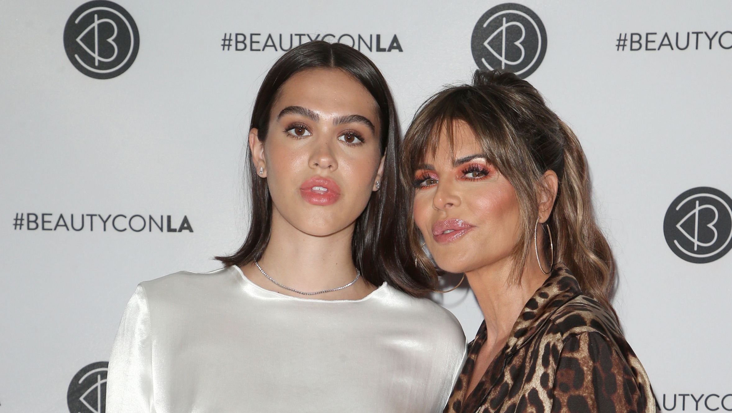 Lisa Rinna and Daughter Amelia Gray Shine at BeautyCon