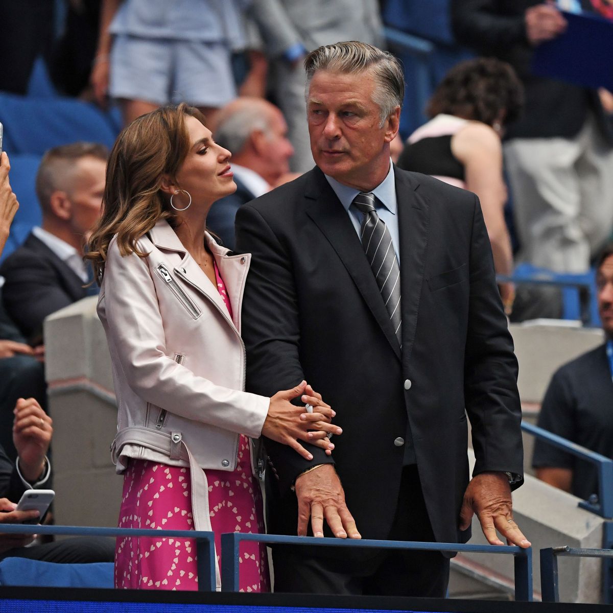 Alec Baldwin And Hilaria Flaunt Pda At The 2019 U S Open Photos