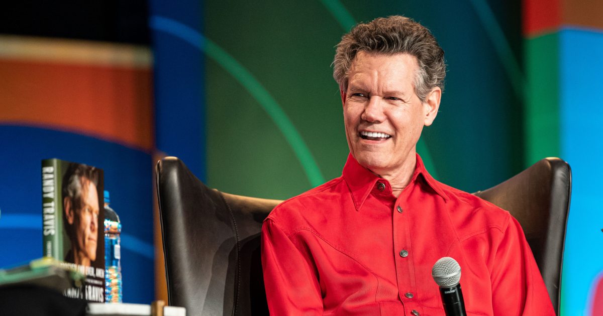Randy Travis Returns for First Tour Since Suffering Huge Stroke