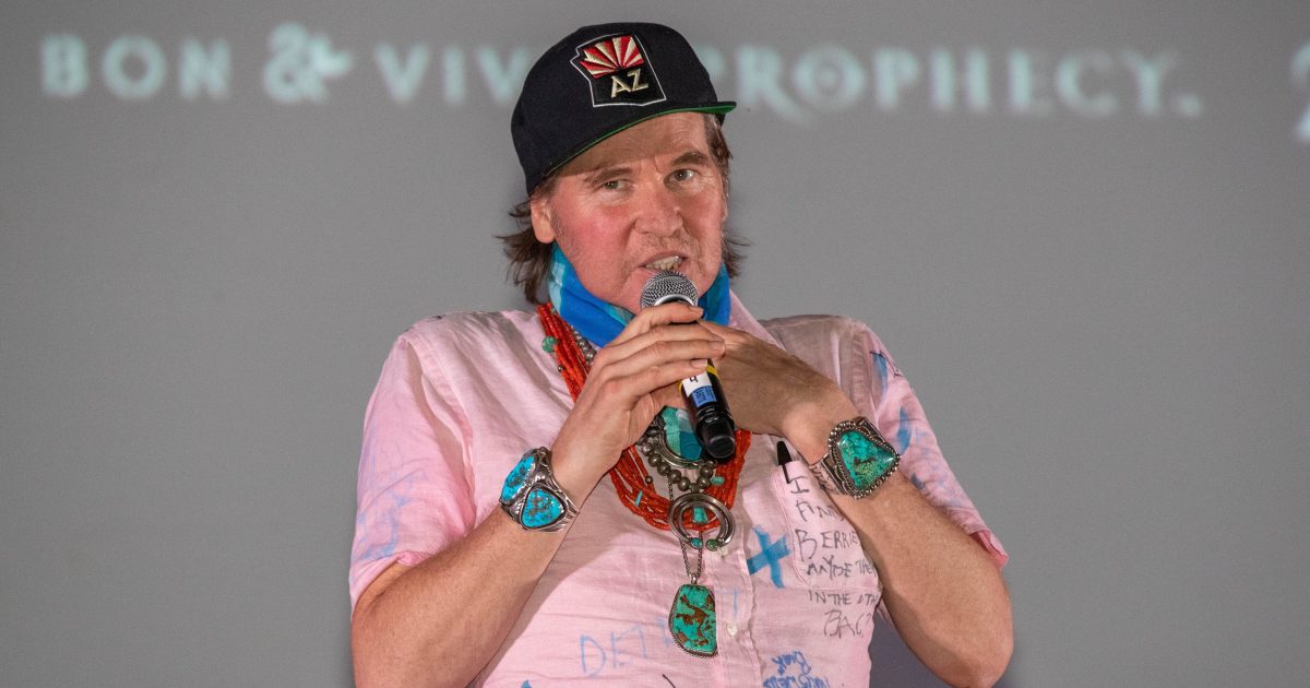 Val Kilmer Makes Rare Public Appearance to Introduce 'Top Gun'