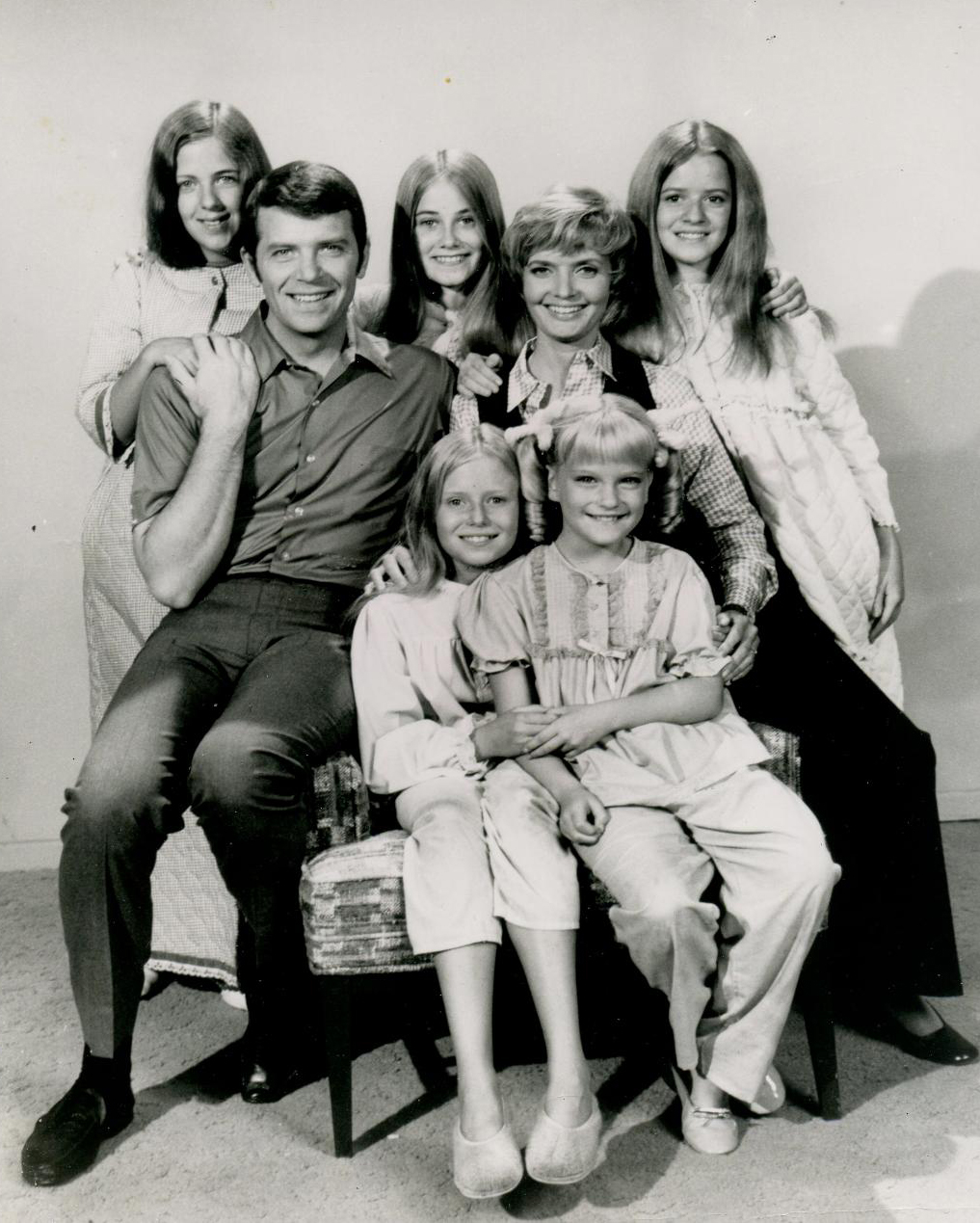 'The Brady Bunch' Cast Member Robert Reed Revealed by Biographer ...