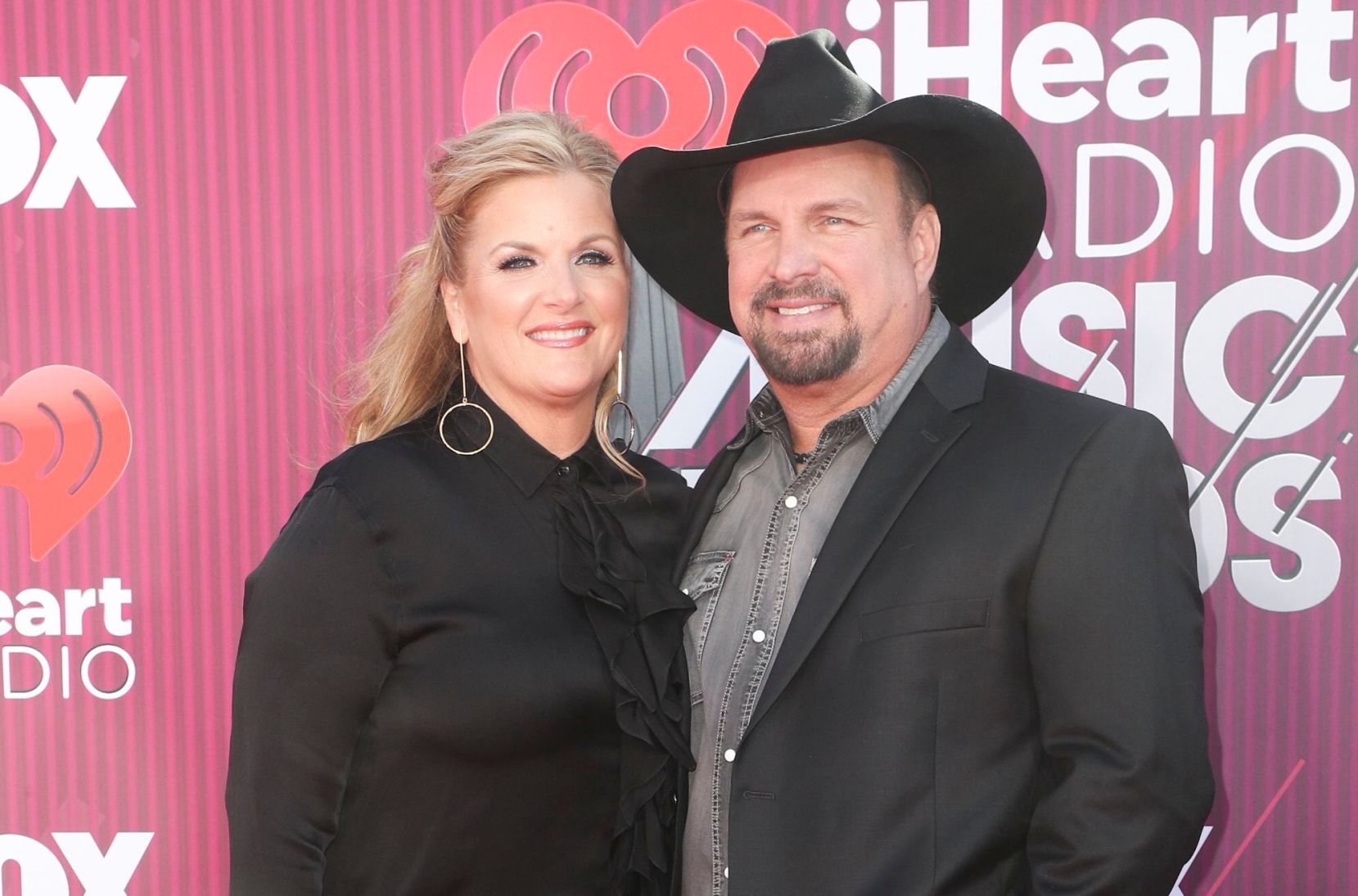 Trisha Yearwood Still 'Lights Up' Around Husband Garth Brooks