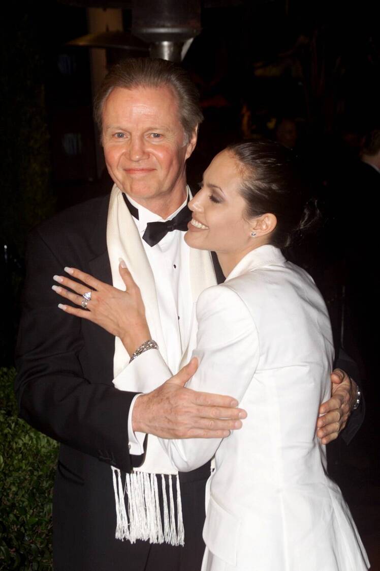 Jon-Voight-and-Angelina-Jolie