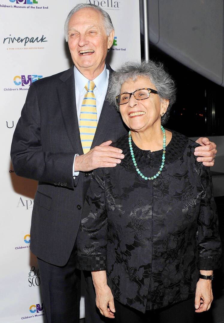 alan-alda-daughters