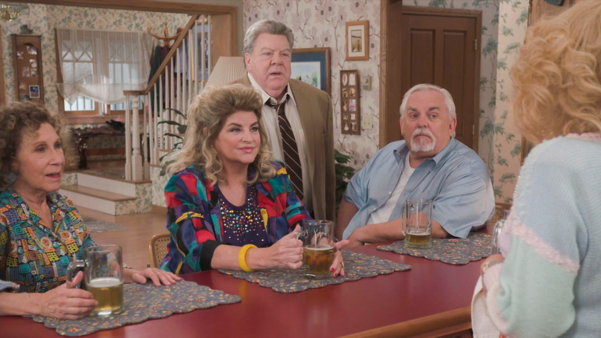 The Cast of 'Cheers' Reunites on 'The Goldbergs' — See the Photos