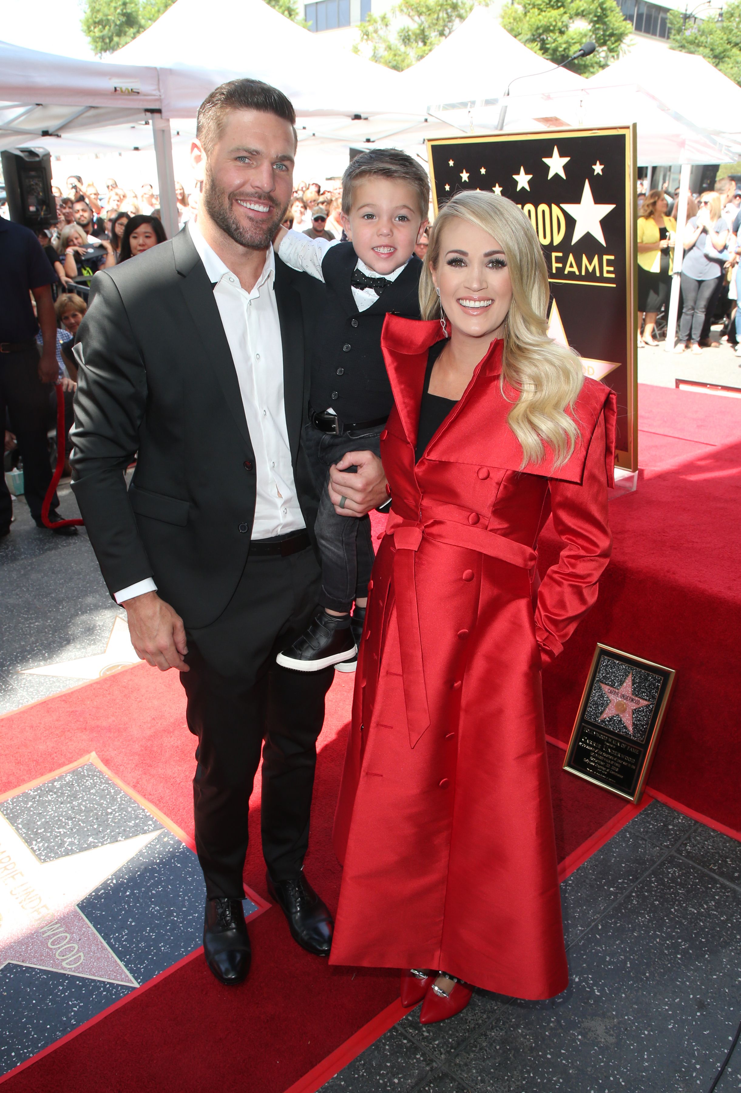 Carrie Underwood's 2 Kids: Everything to Know