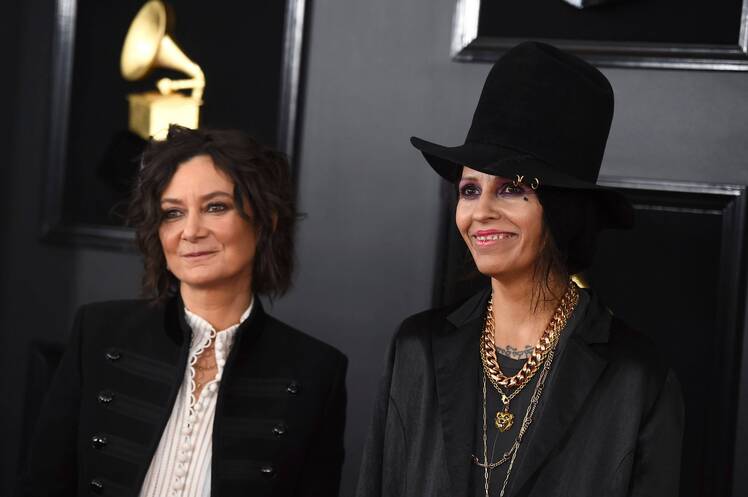 Linda Perry Sara Gilbert
